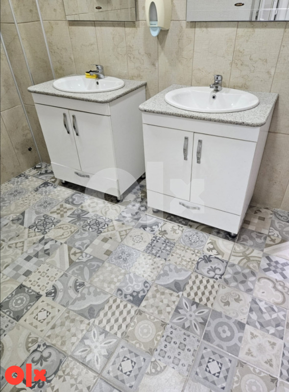 Stambeno Poslovni Prostor Ilidza 4sprat 1000m2 Sokolovic Kolonija 15