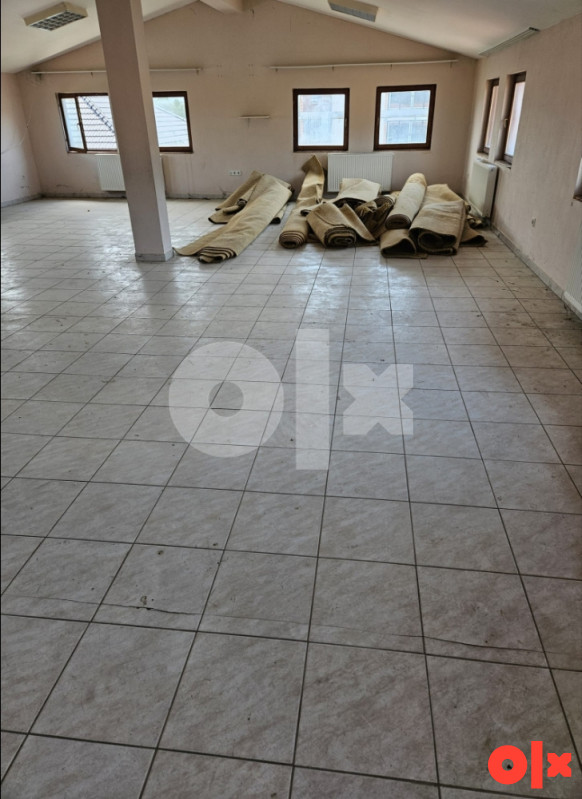 Stambeno Poslovni Prostor Ilidza 4sprat 1000m2 Sokolovic Kolonija 17