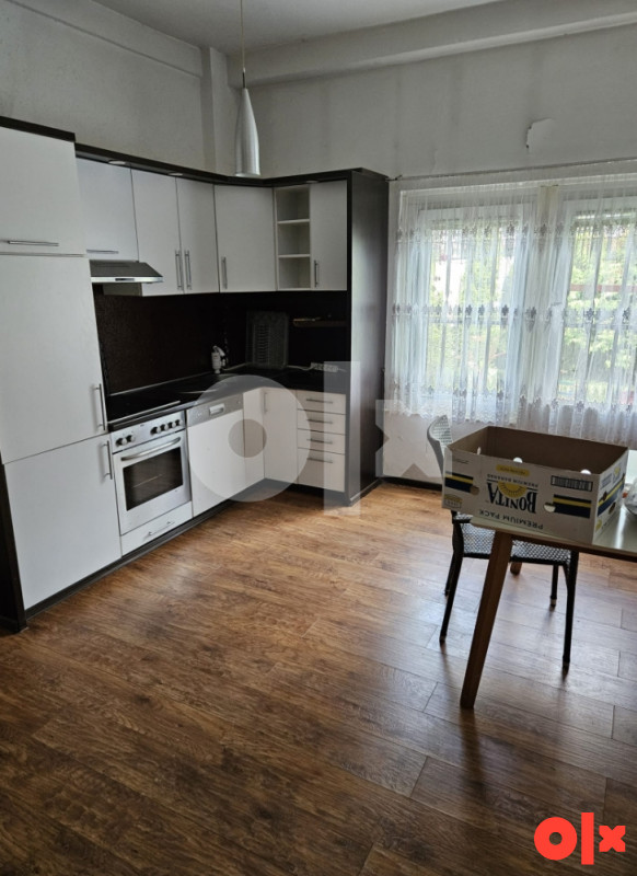 Stambeno Poslovni Prostor Ilidza 4sprat 1000m2 Sokolovic Kolonija 19