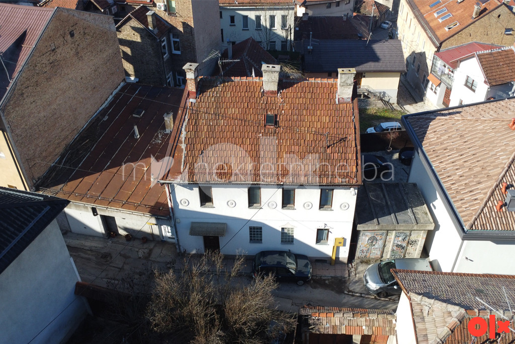m2: Alifakovac / Stari Grad / Stambeni objekat 250m2