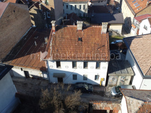 m2: Alifakovac / Stari Grad / Stambeni objekat 250m2
