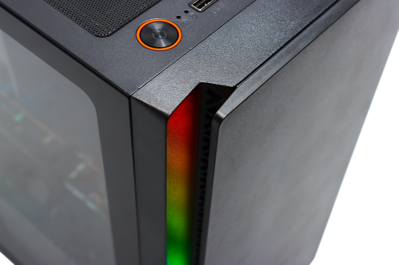Gaming PC Cougar Purity-16; R7 5700X; RX 7600; 500GB; 16GB DOPER