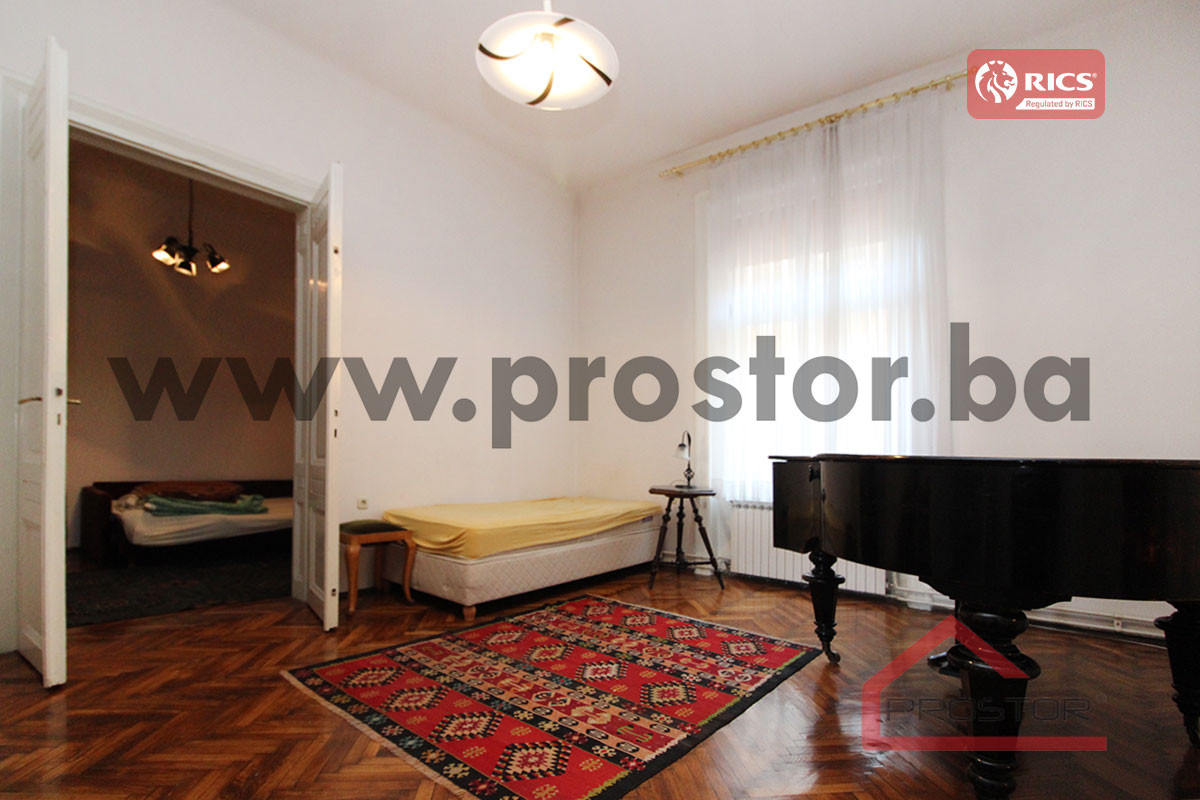 PROSTOR izdaje: Petosoban adaptiran stan, Mejtaš 6