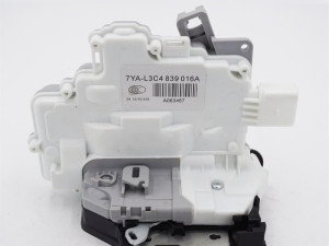 3C4839016A BRAVA ZABRAVAK VRATA VW PASAT AUDI SEAT SKODA Z.D