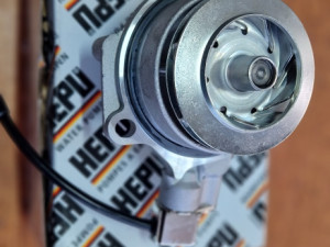Vodena pumpa sa elektronikom Vw Cady 2016god