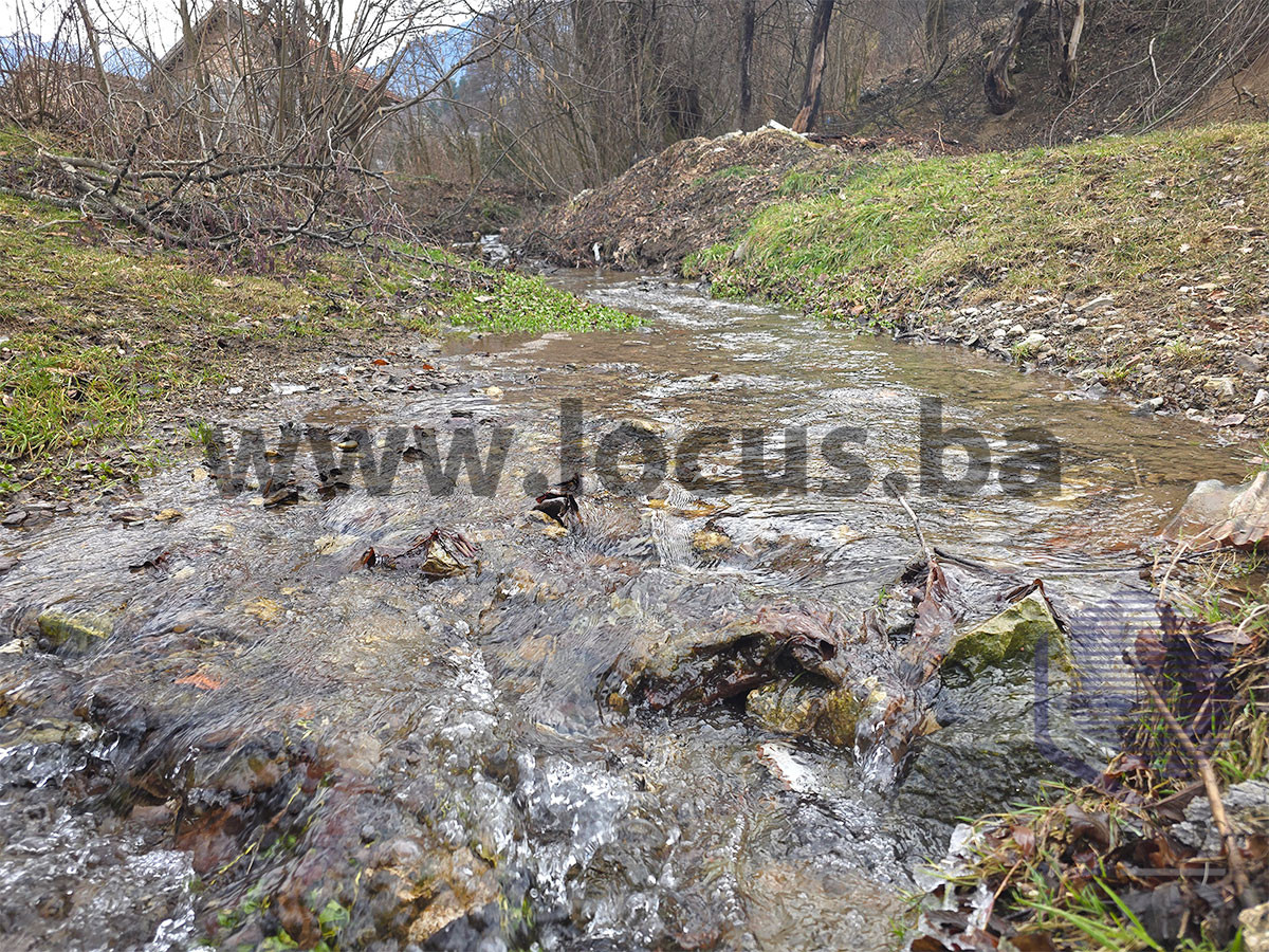 LOCUS:  Atraktivna parcela 2.359m2, Pazarić, Hadžići 8