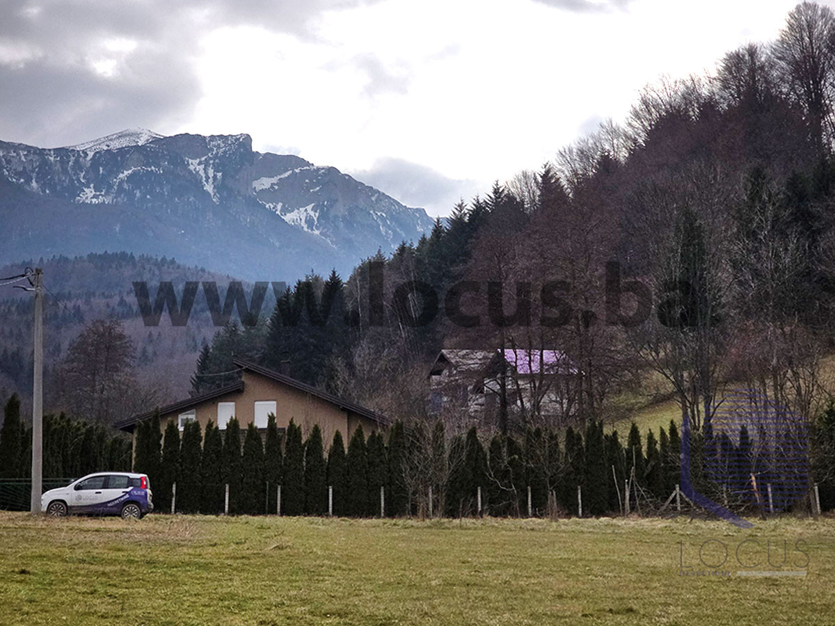 LOCUS:  Atraktivna parcela 2.359m2, Pazarić, Hadžići 9