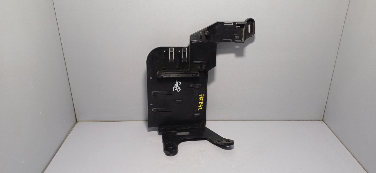 DIJELOVI NOSAC VW PASSAT B6 > 05-10 3C9971502D
