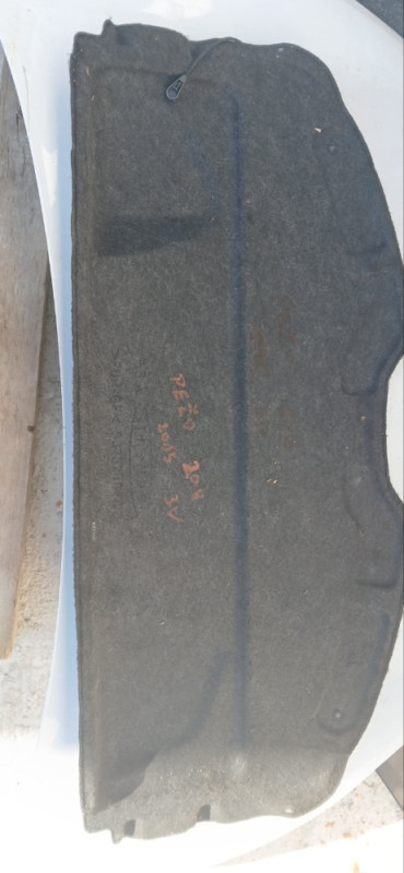 POLICA U GEPEKU PEUGEOT 208 2013 3 vrata