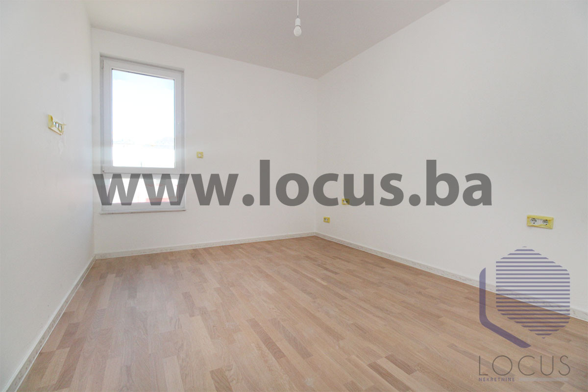 NOVOGRADNJA ŠIP!Trosoban stan,69m2, treći sprat 4