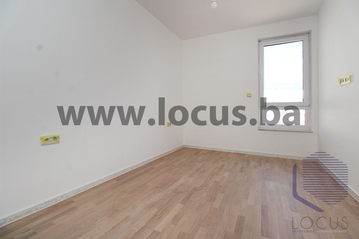 NOVOGRADNJA ŠIP!Trosoban stan,69m2, treći sprat 5