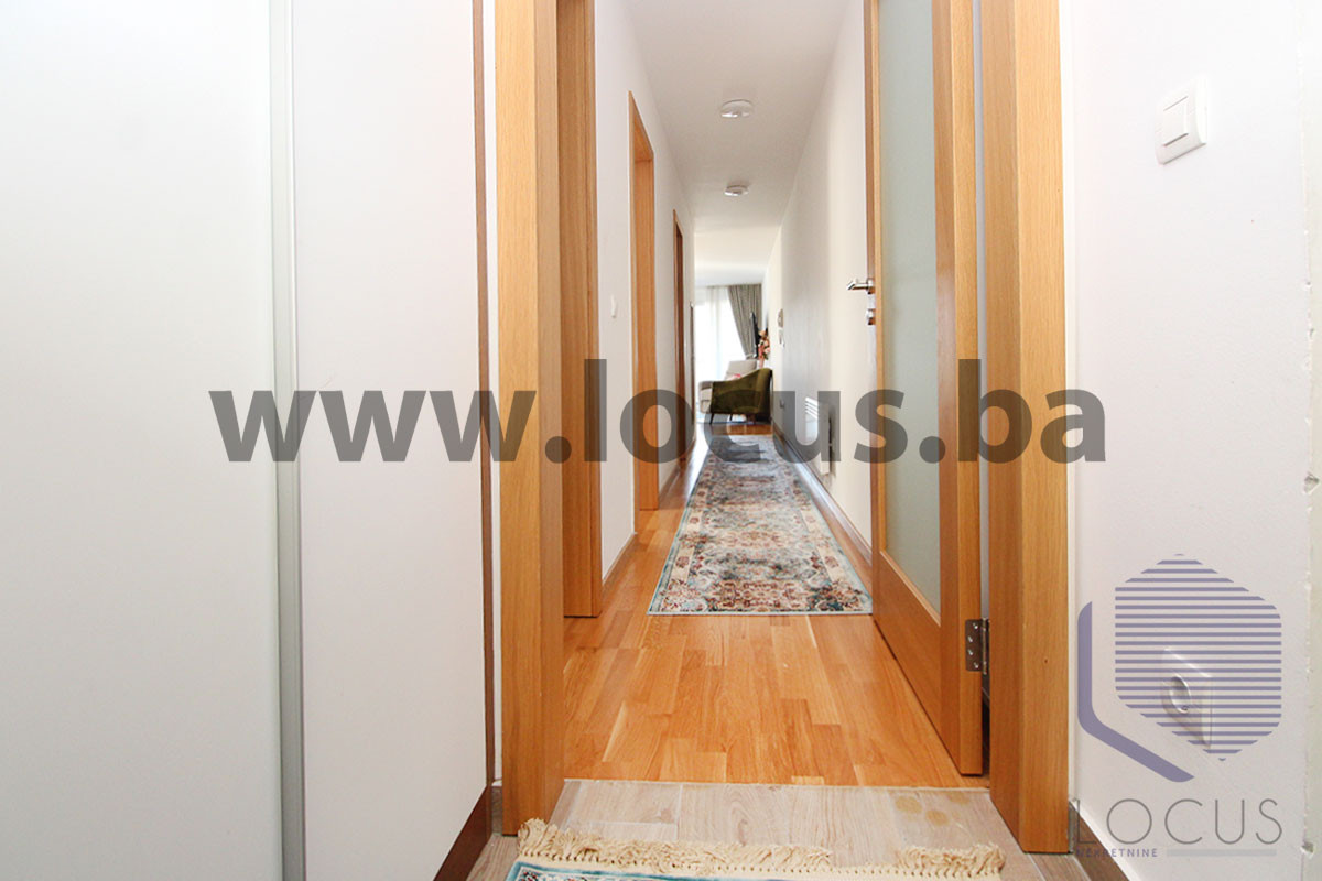 LOCUS: Trosoban apartman i garaža, Babin Do, Bjelašnica 3