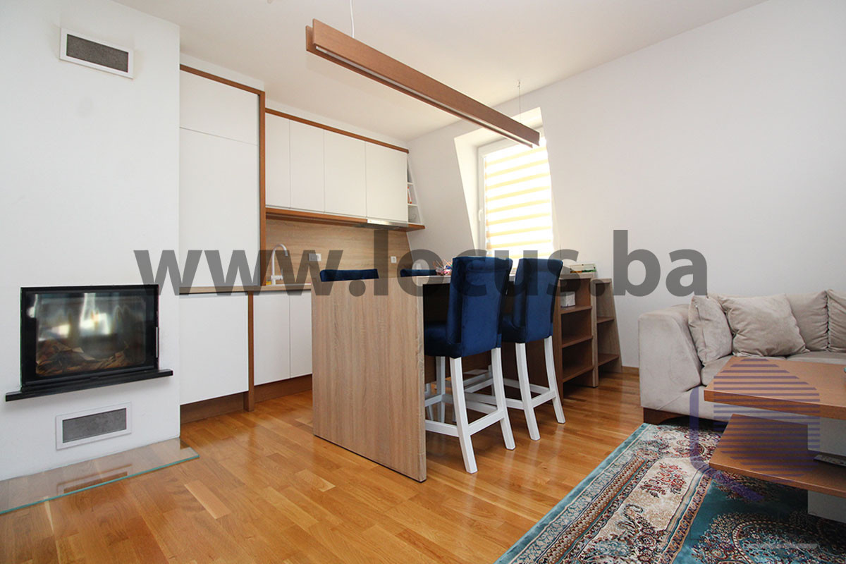 LOCUS: Trosoban apartman i garaža, Babin Do, Bjelašnica 8