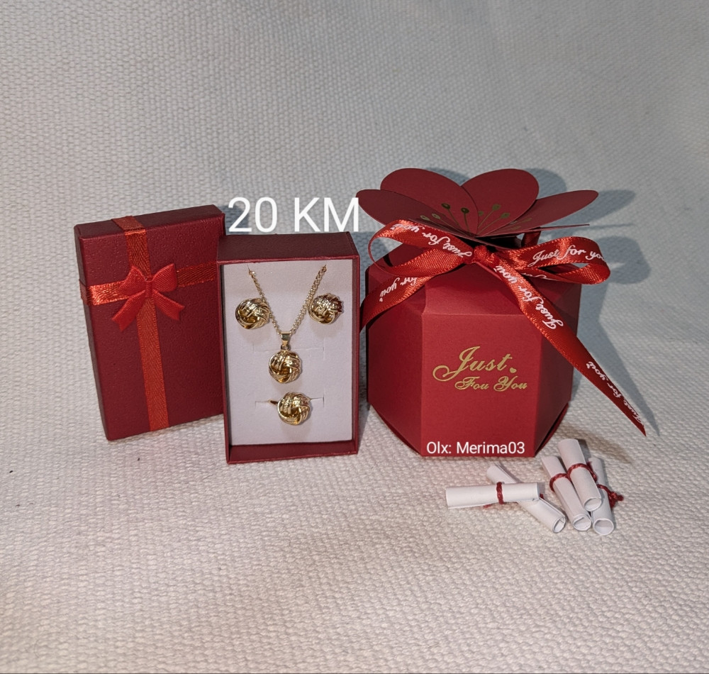 Poklon set: Nakit i kutija poruka "100 razloga zašto te volim"