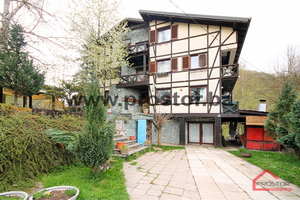 PROSTOR izdaje: Motel, 1000 m2, Faletići