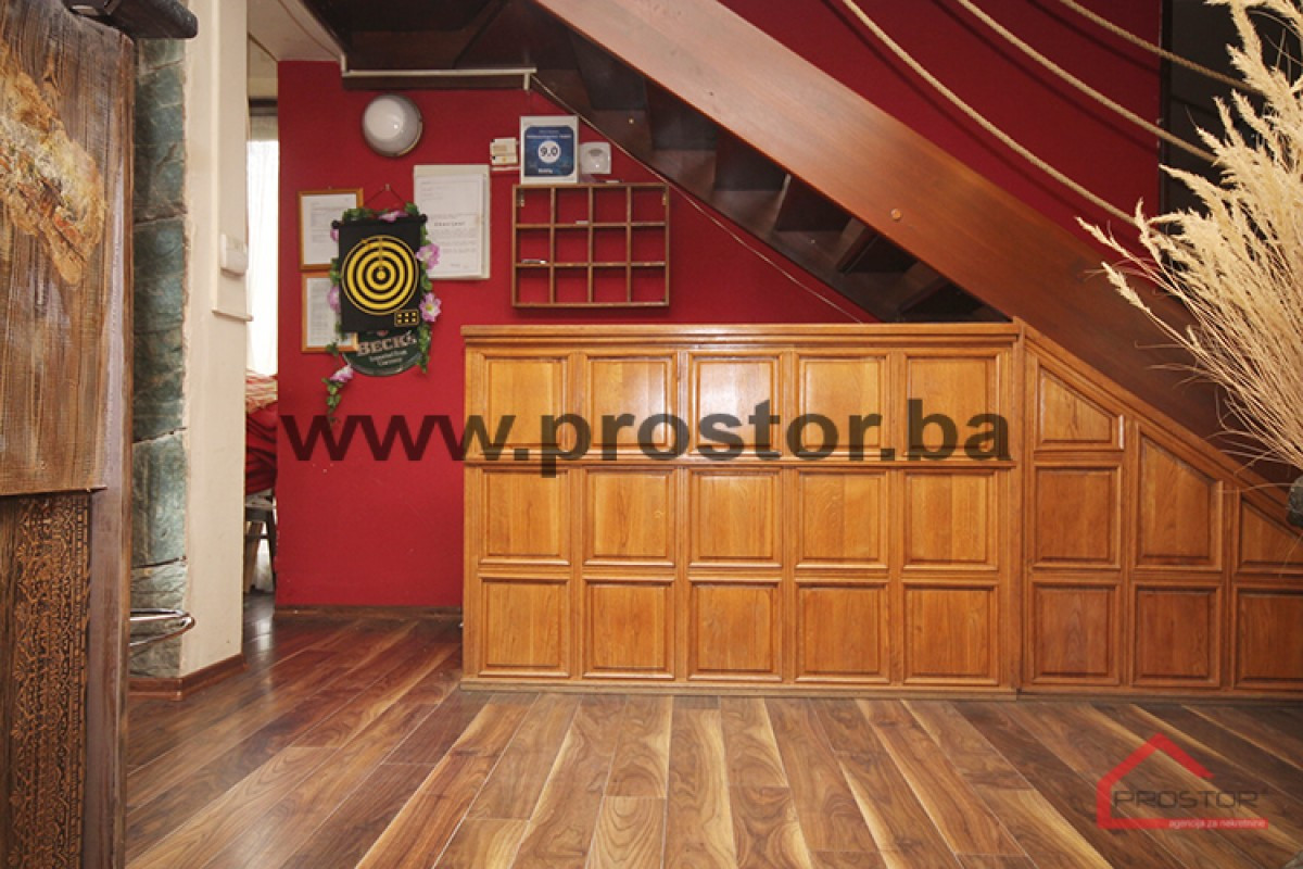 PROSTOR izdaje: Motel, 1000 m2, Faletići 4
