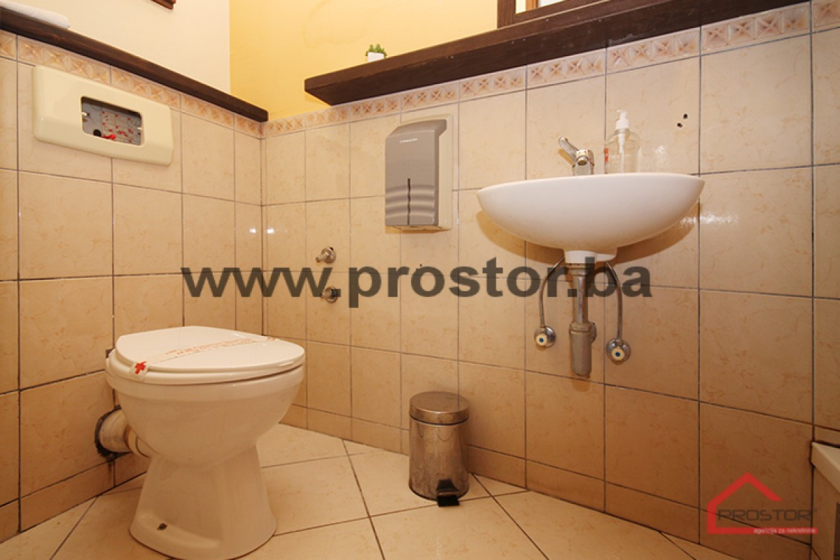 PROSTOR izdaje: Motel, 1000 m2, Faletići 7