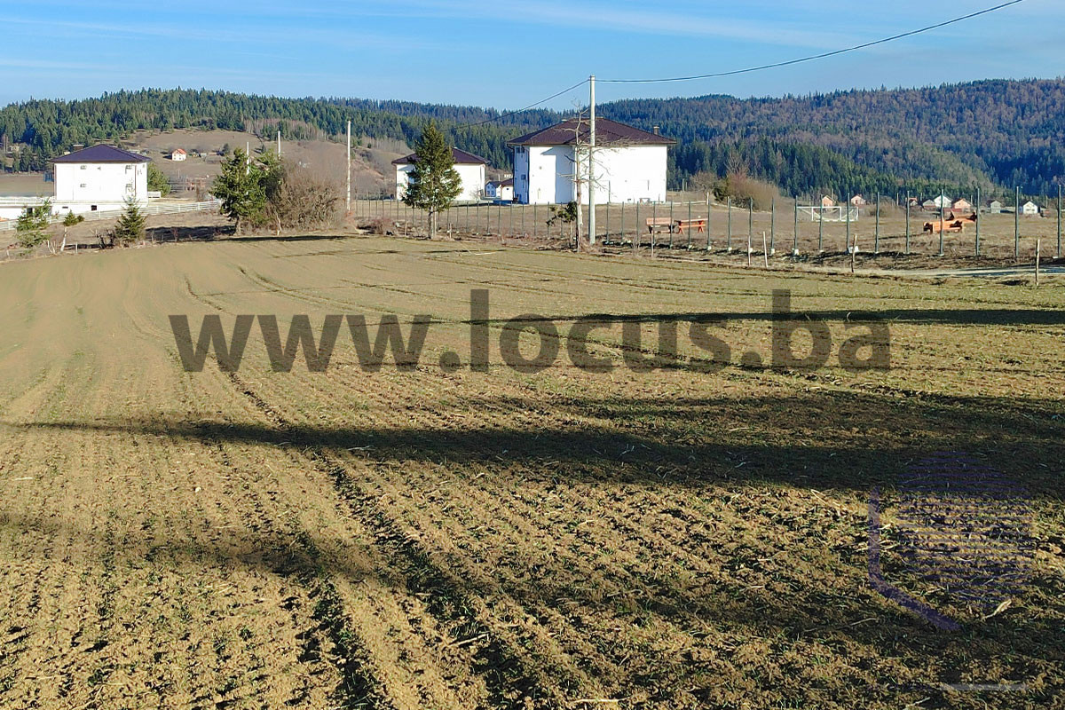 LOCUS prodaje: Zemljište površine 9.291m2, Nišići 2