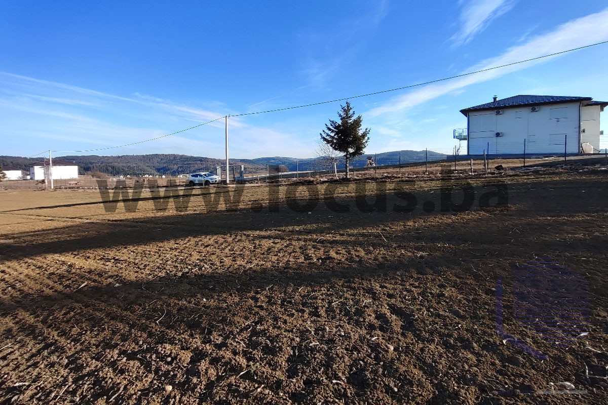 LOCUS prodaje: Zemljište površine 9.291m2, Nišići 4
