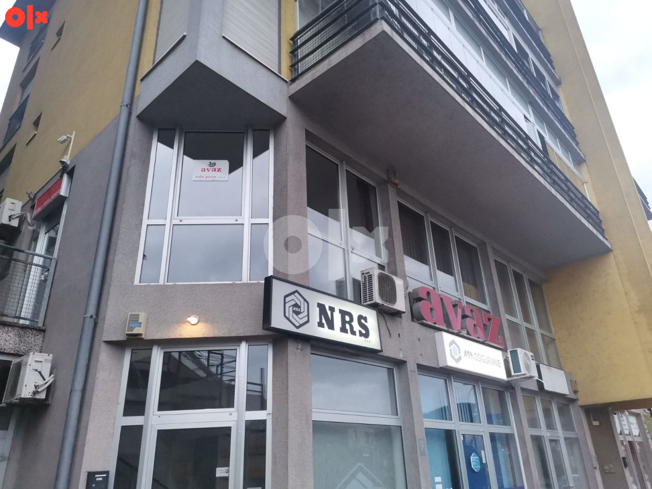 Prodajem iznajmljujem Poslovni prostor zgrada Jabuka 70,77m2