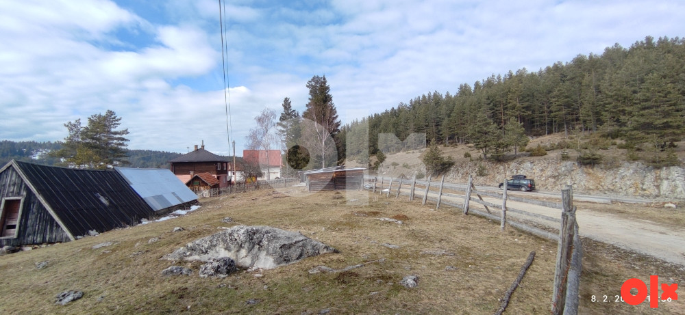 Zemlja Ravna Romanija, odmah uz regionalni put Sarajevo-Beograd