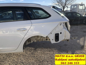 Zadnji bok LIJEVI STRANICA LIJEVA Seat Leon 3 Karavan 2015