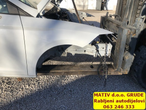 Blatobran DESNI Seat Leon 3 2015