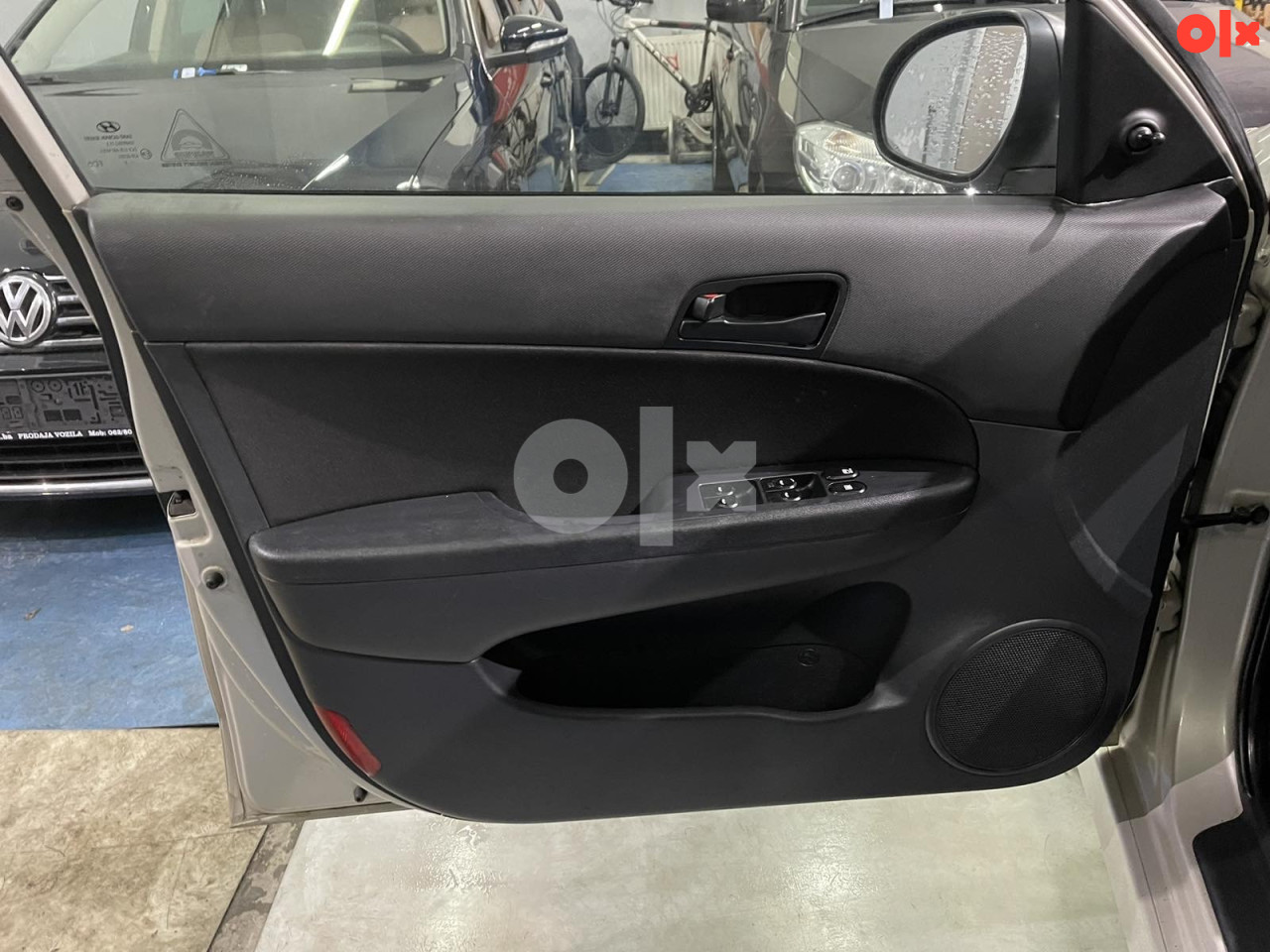 HYUNDAI i30 1.6 DIZEL CRDI,2010 GOD,KLIMA, CD-MP3