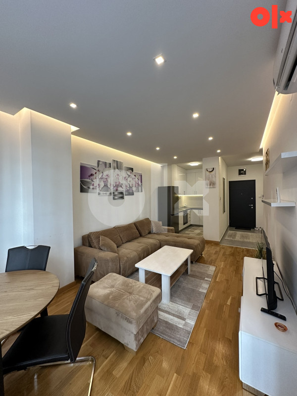 Dvosoban stan 50m2 - naselje Park 2