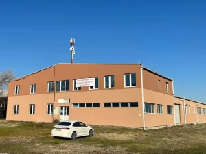 Poslovni objekat sa zemljištem Vukosavlje Jakeš