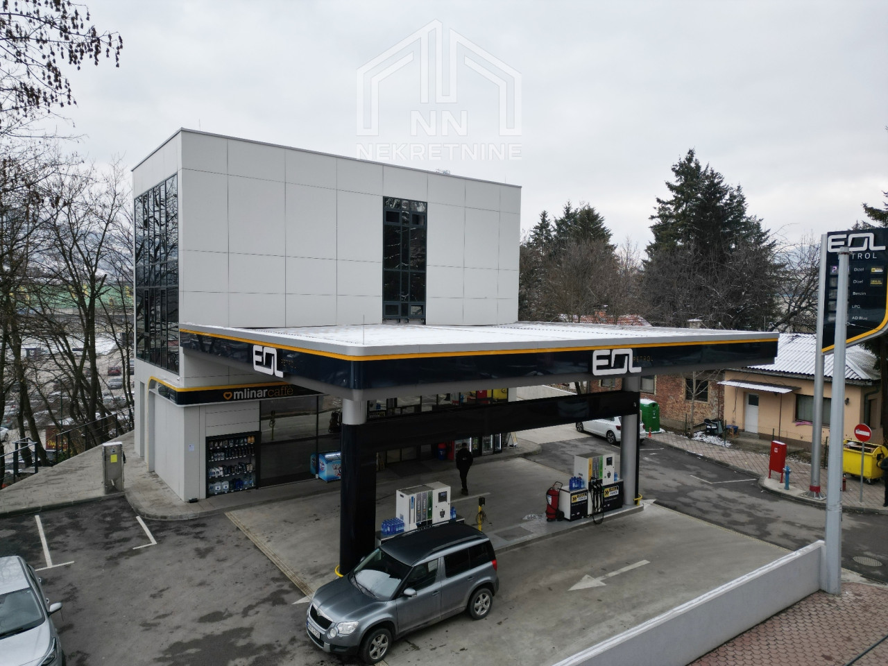 NN Nekretnine : Poslovne kancelarije 20m2 / 30m2 - Centar 2