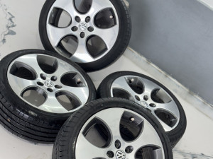 VW Golf GTI 18 Alu felge ORIGINAL