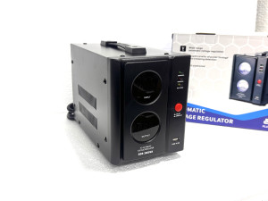 AUTOMATSKI REGULATOR NAPONA 220V/1500VA
