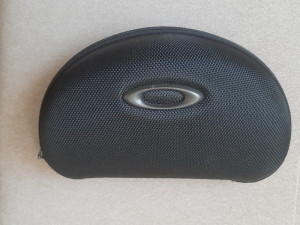 Oakley futrola kutija za naocale