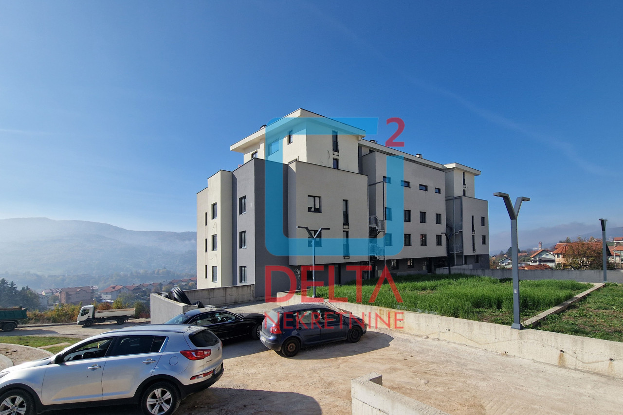 Prostran trosoban stan 96m2 / terasa 87m2/ Poljine Hills / Hotonj 23