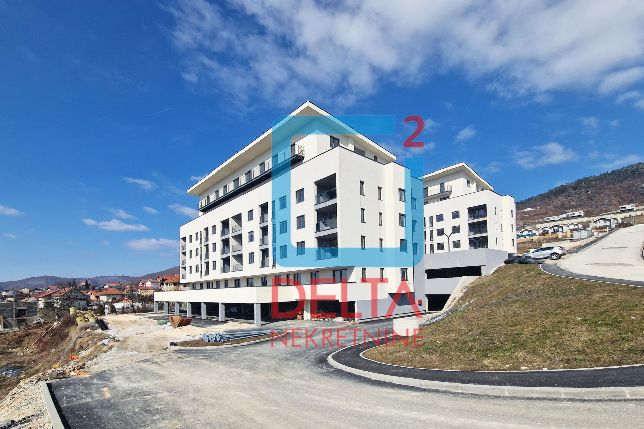 Prostran trosoban stan 96m2 / terasa 87m2/ Poljine Hills / Hotonj 21
