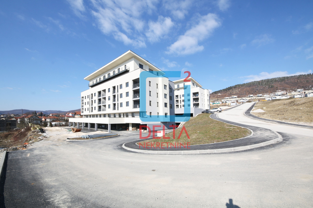 Prostran trosoban stan 96m2 / terasa 87m2/ Poljine Hills / Hotonj 22