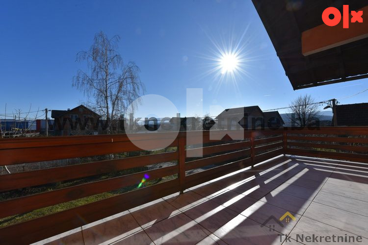 Stambeno poslovni objekat 300 m2, sa garažom, Kalesija