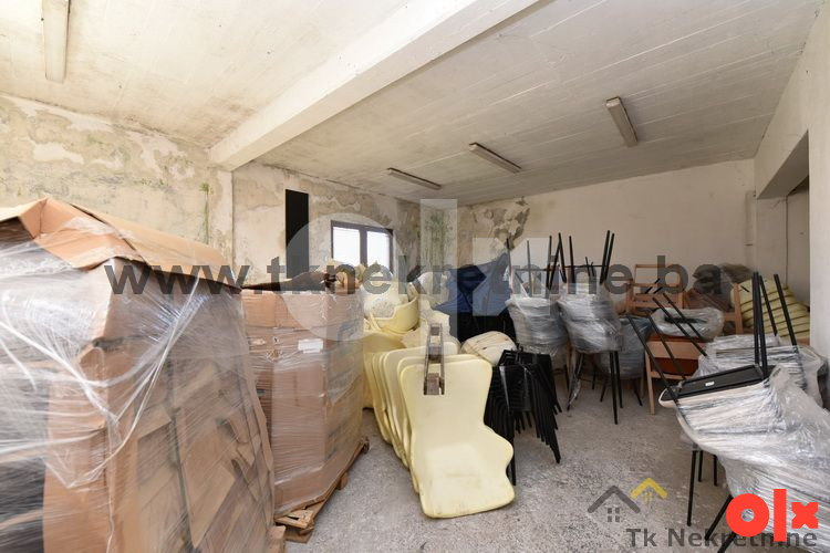 Stambeno poslovni objekat 300 m2, sa garažom, Kalesija