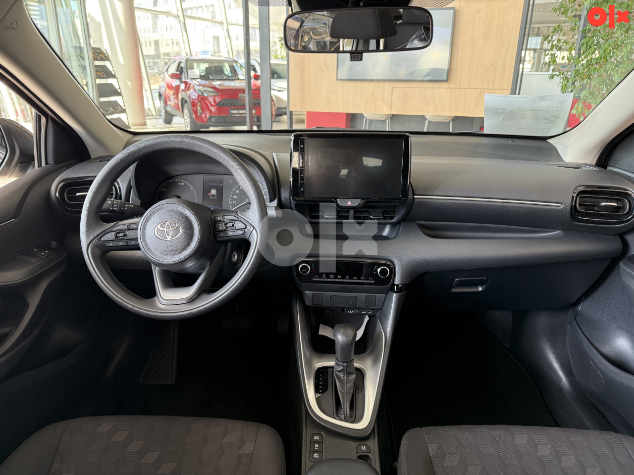 Toyota Yaris NA STANJU CRNA