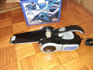 Usisivac za auto 12v