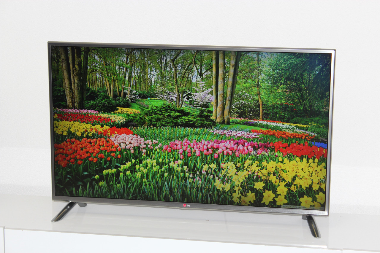 LG Smart TV 47" Full HD LED Web OS 500 Hz Wi-Fi Youtube