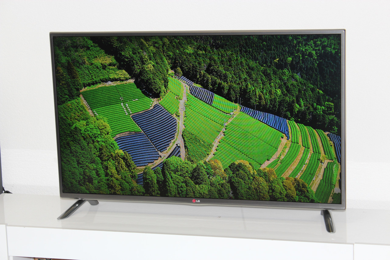 LG Smart TV 47" Full HD LED Web OS 500 Hz Wi-Fi Youtube