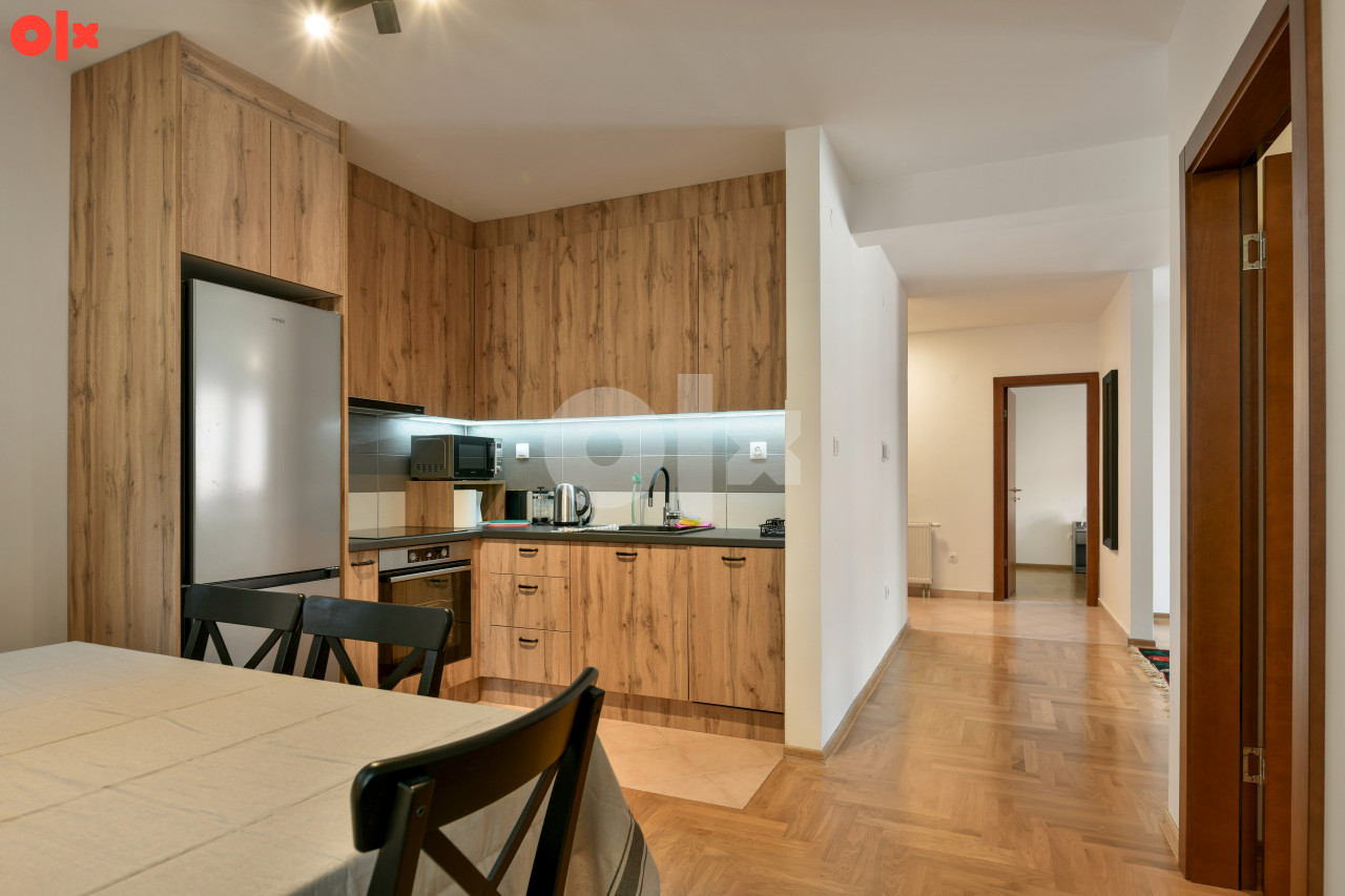 Trosoban namješten apartman/lift/73,11m2+ostava/Bjelašnica 12