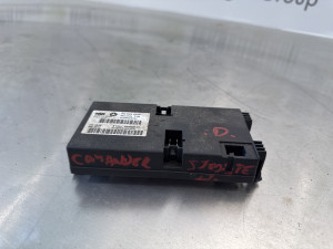 Elektronika Jeep Commander (fotografija 2)