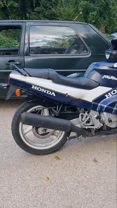 Auspuh honda cbr 600f 500f