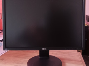 LG monitor 22" Model E2210PM