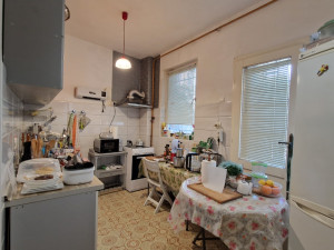 Stambeno-poslovni objekat Stari Grad Petrakijina photo 4