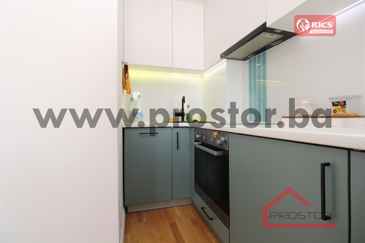 PROSTOR prodaje:Trosoban stan sa terasom od 80m2, Stari Grad 6