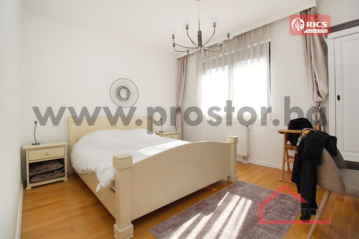PROSTOR prodaje:Trosoban stan sa terasom od 80m2, Stari Grad 8